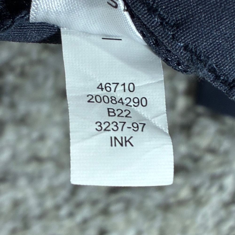 Duluth Trading Dry On The Fly Capris Womens 6 Ink Blue Cargo Pants NWT 46710 - Picture 7 of 14